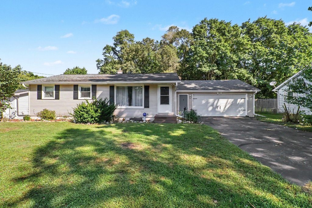 4322 W A B Avenue, Plainwell