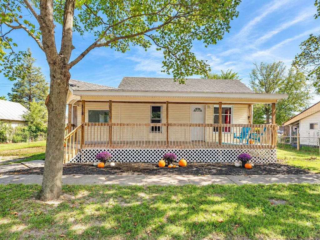 118 S West, Lawton