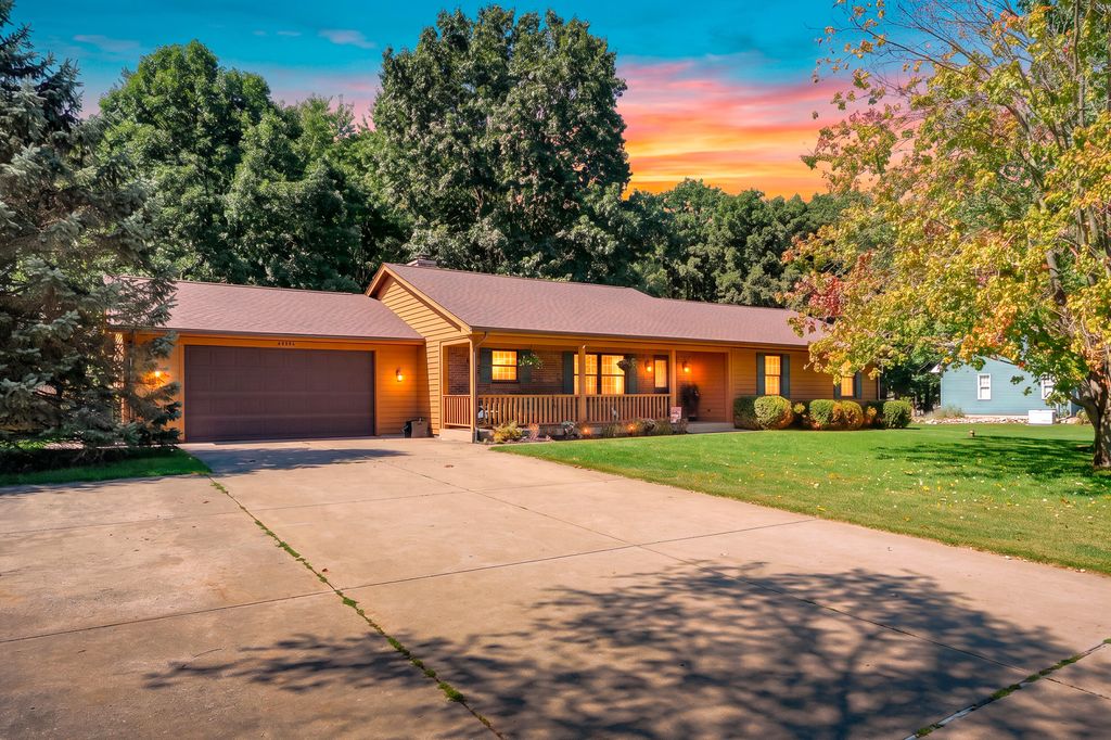 48884 Hickory Lane, Mattawan