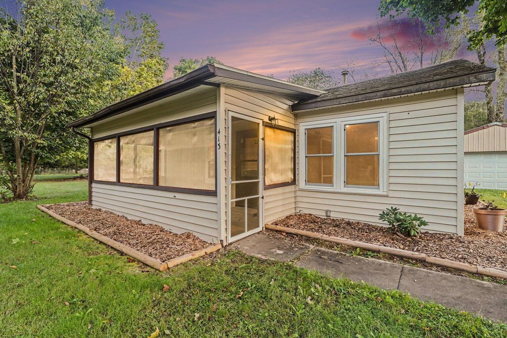 413 Marie Avenue, Battle Creek