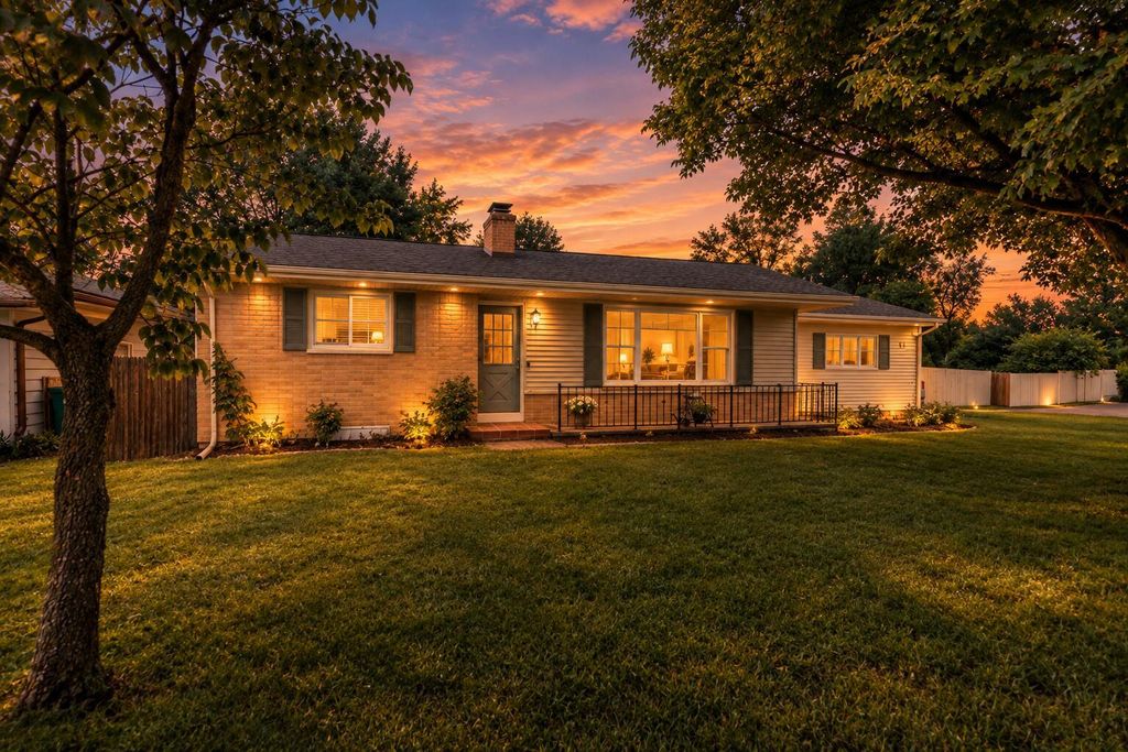 1915 Helen Avenue, Portage