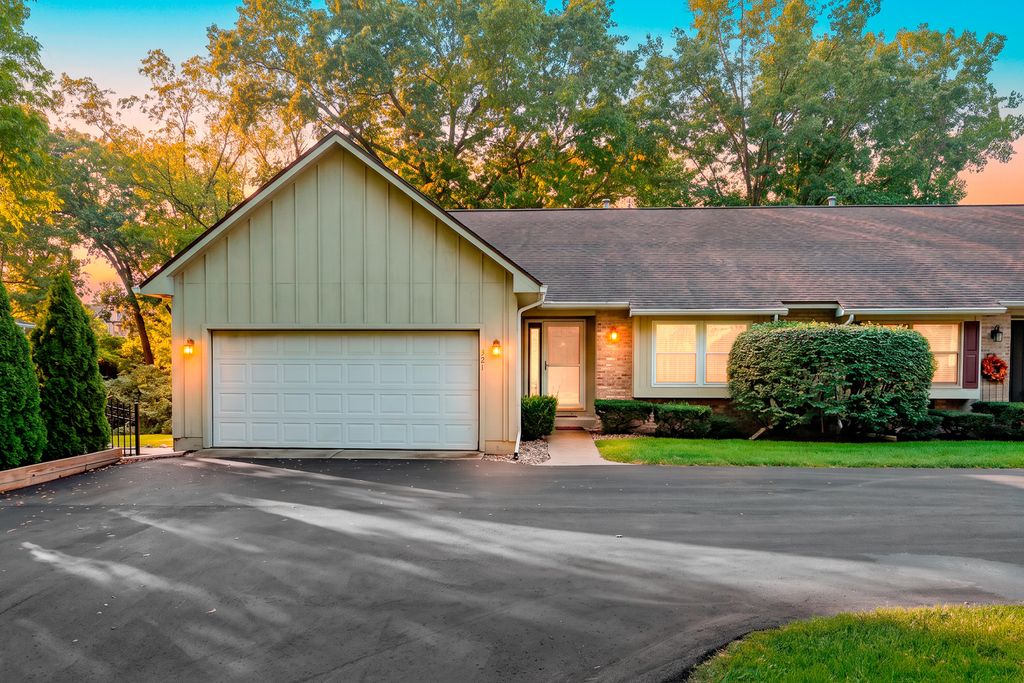 321 Pratt Road, Kalamazoo