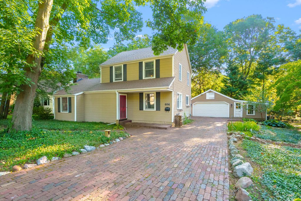 604 Jenks Boulevard, Kalamazoo