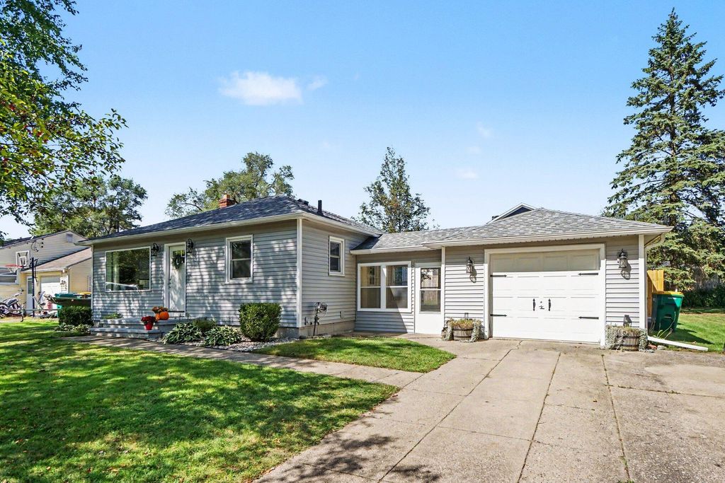 809 Pasma Avenue, Portage