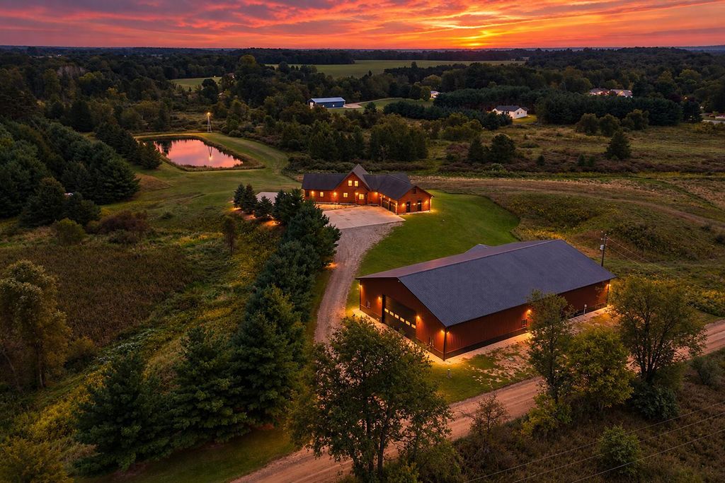 7222 Beahan Road, Hubbardston