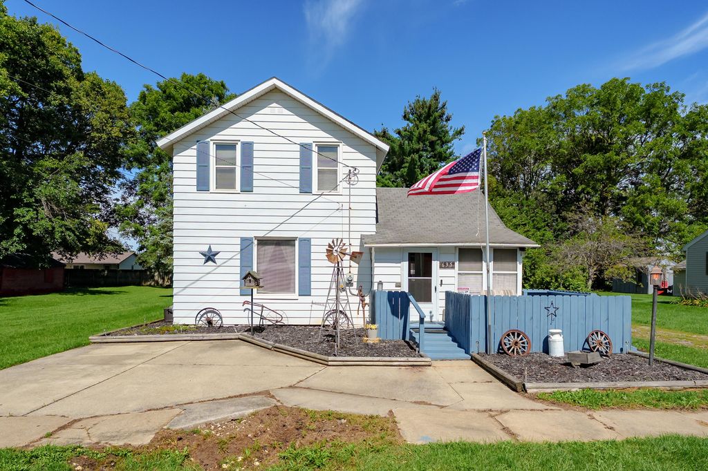635 Osterhout Street, Schoolcraft
