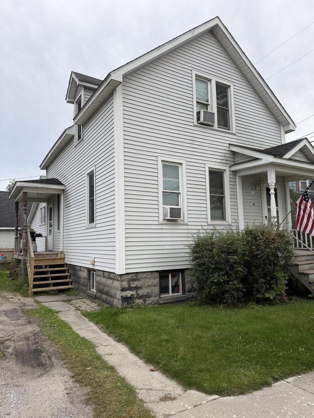 210 S 7th Avenue, Alpena