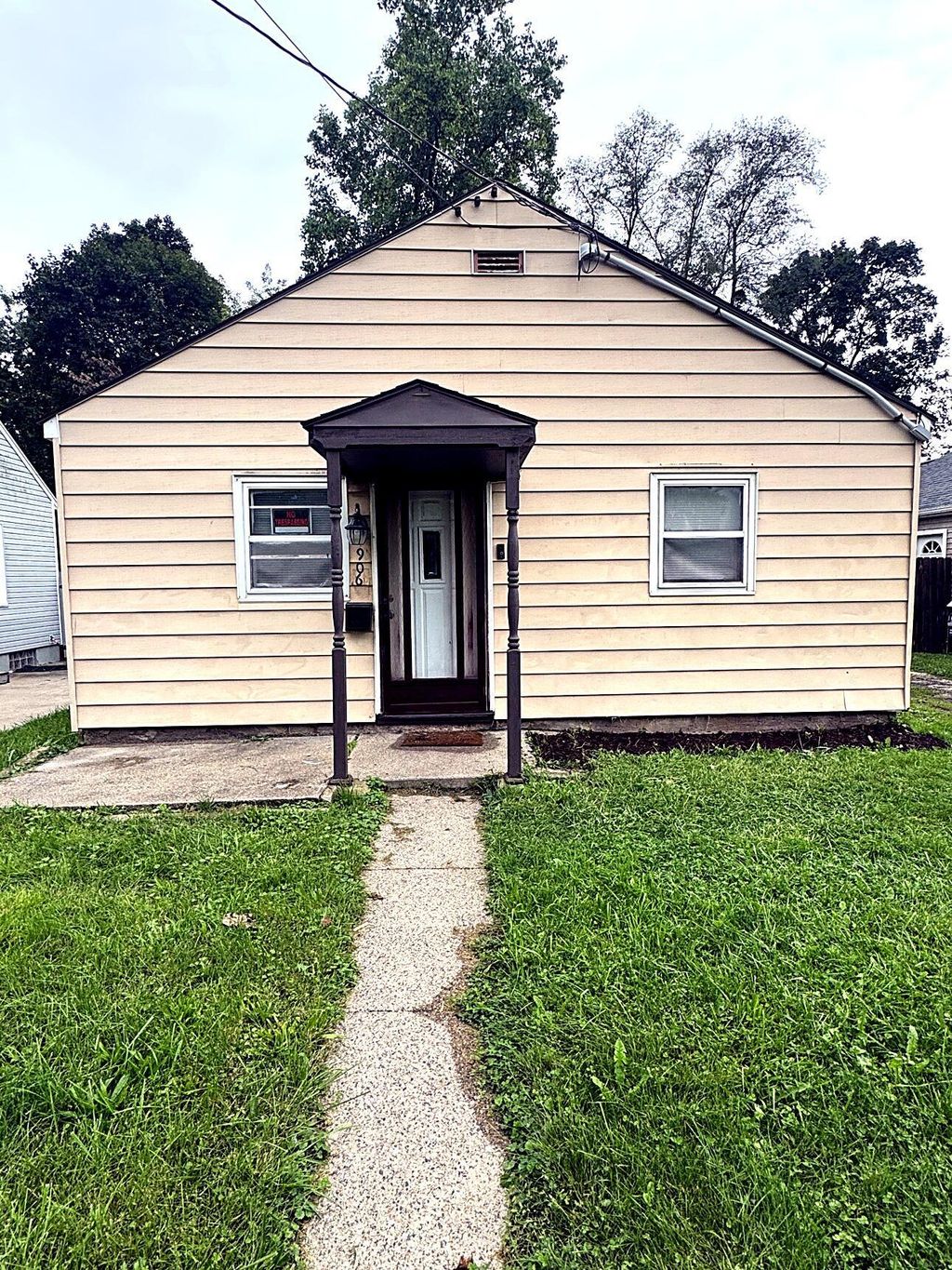 906 West Street, Lansing