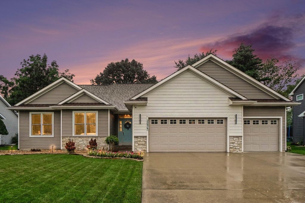2674 Avalon Woods Drive, Portage