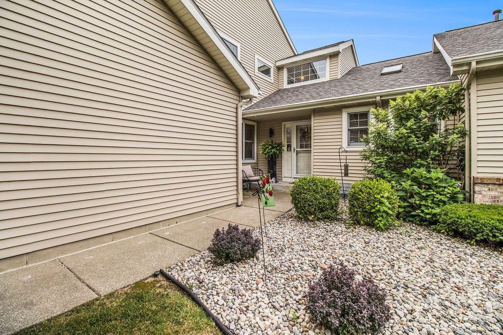 3542 Kirkaldy Circle, Portage