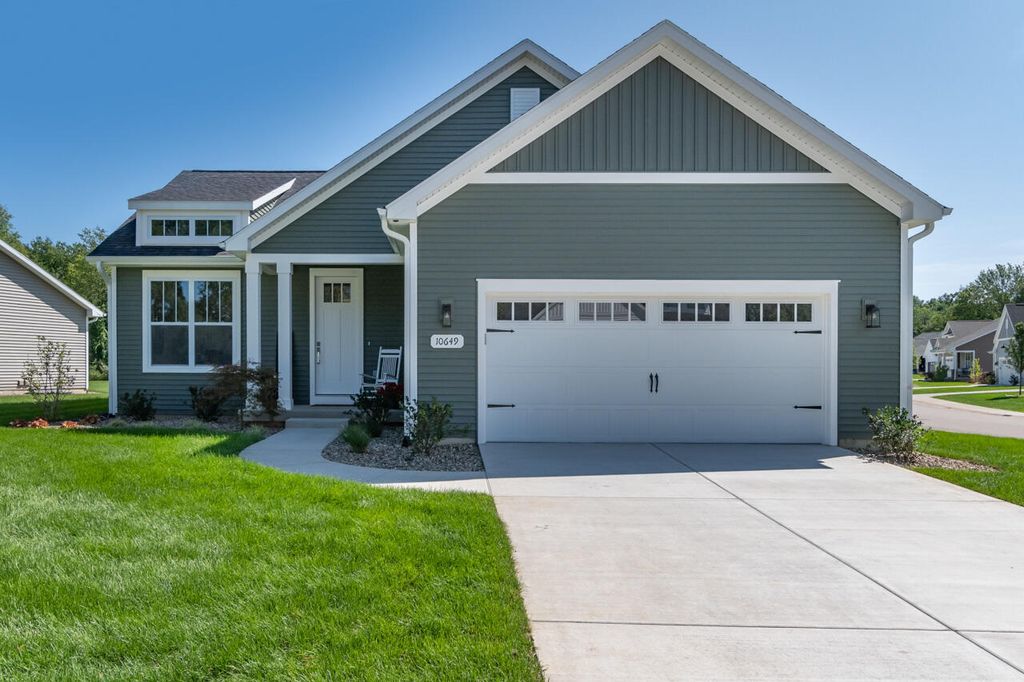 820 Chloe Jane Avenue, Portage