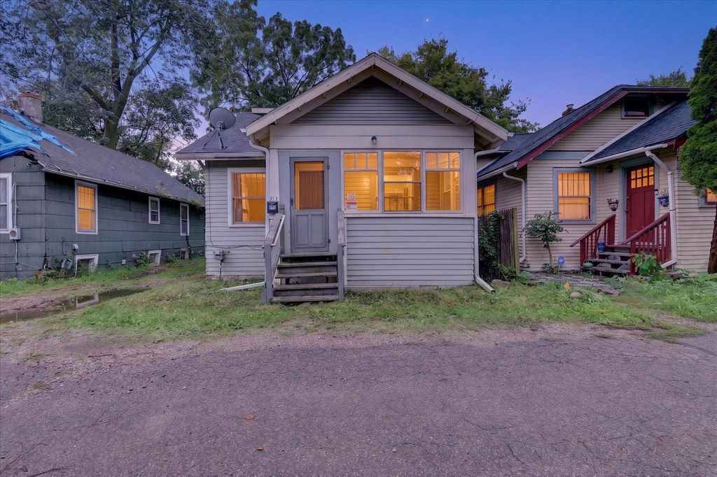 813 Hoffman Court, Kalamazoo