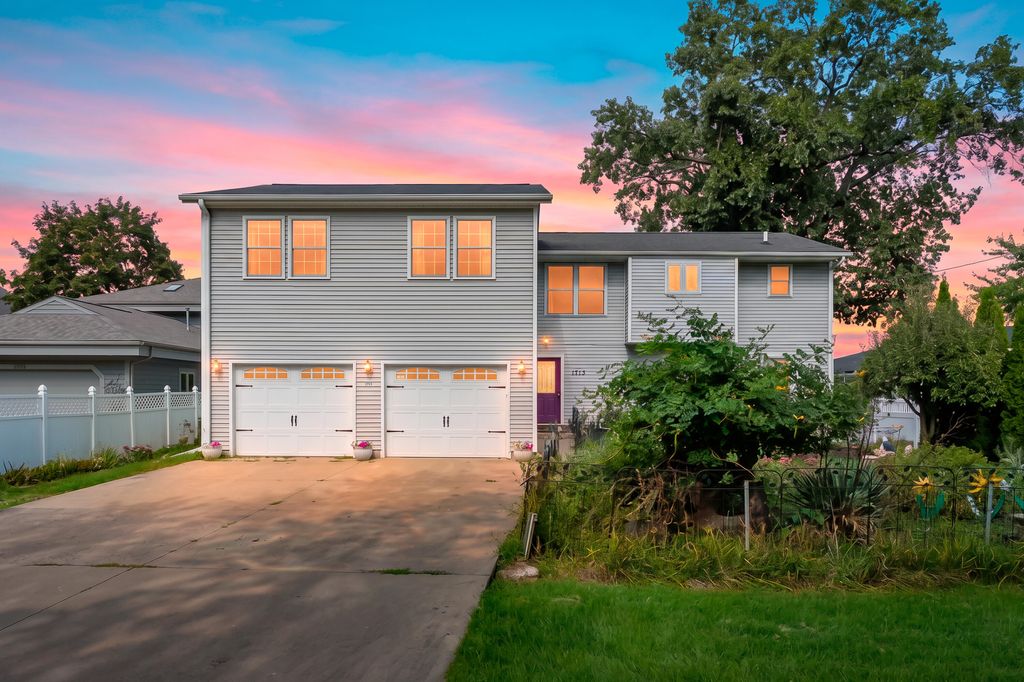 1713 Lakeview Drive, Portage