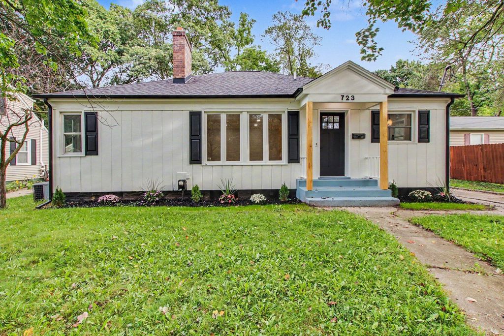 723 Parchmount Avenue, Parchment