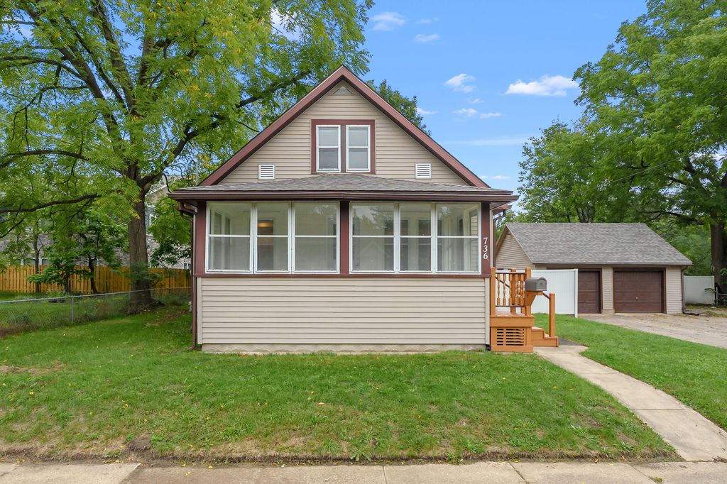 736 Hutchinson Street, Kalamazoo
