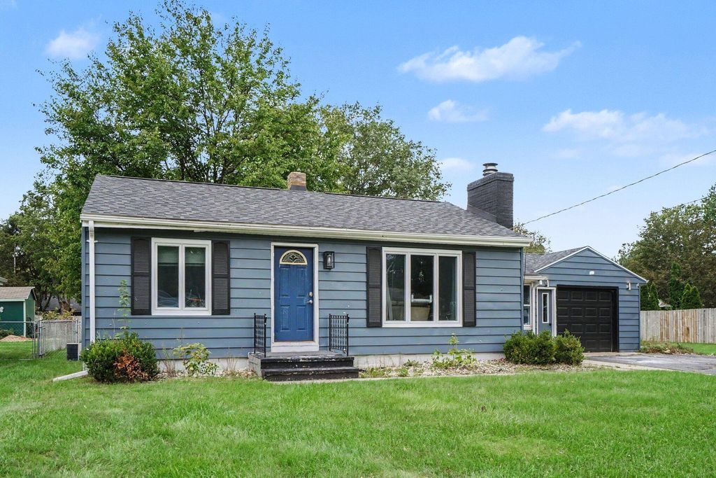 8126 Lorac Street, Portage