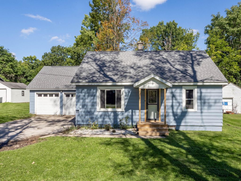625 E Berrien Street, Paw Paw
