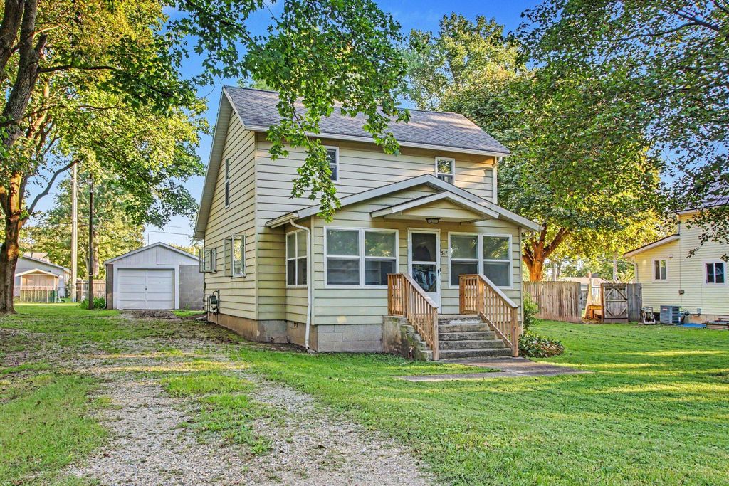 317 E Woodland Street, Marcellus