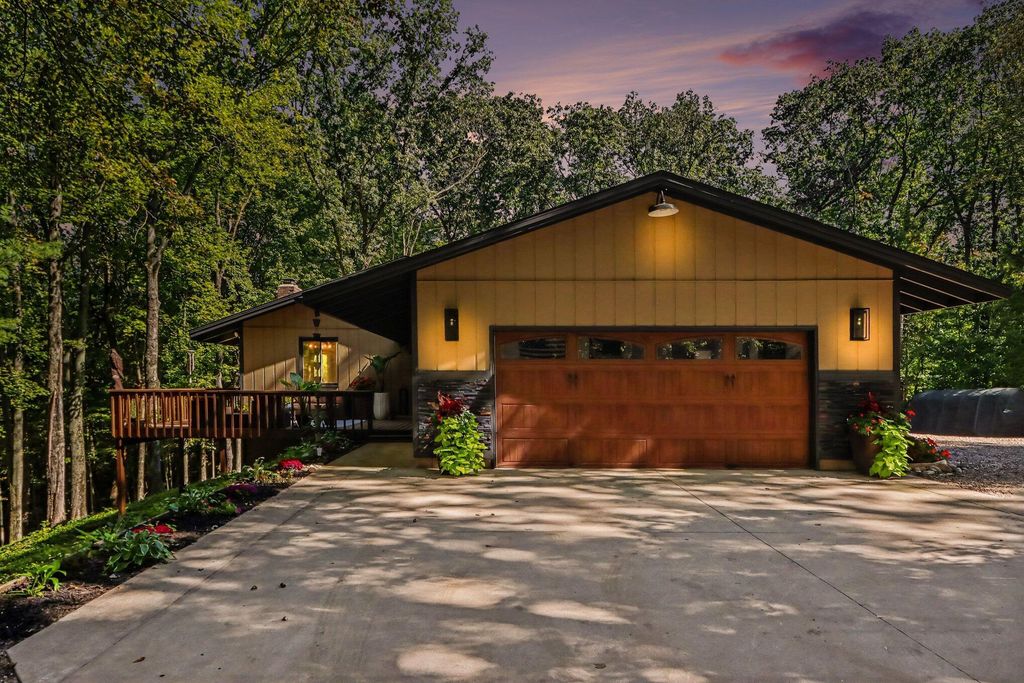 775 2nd Street, Plainwell