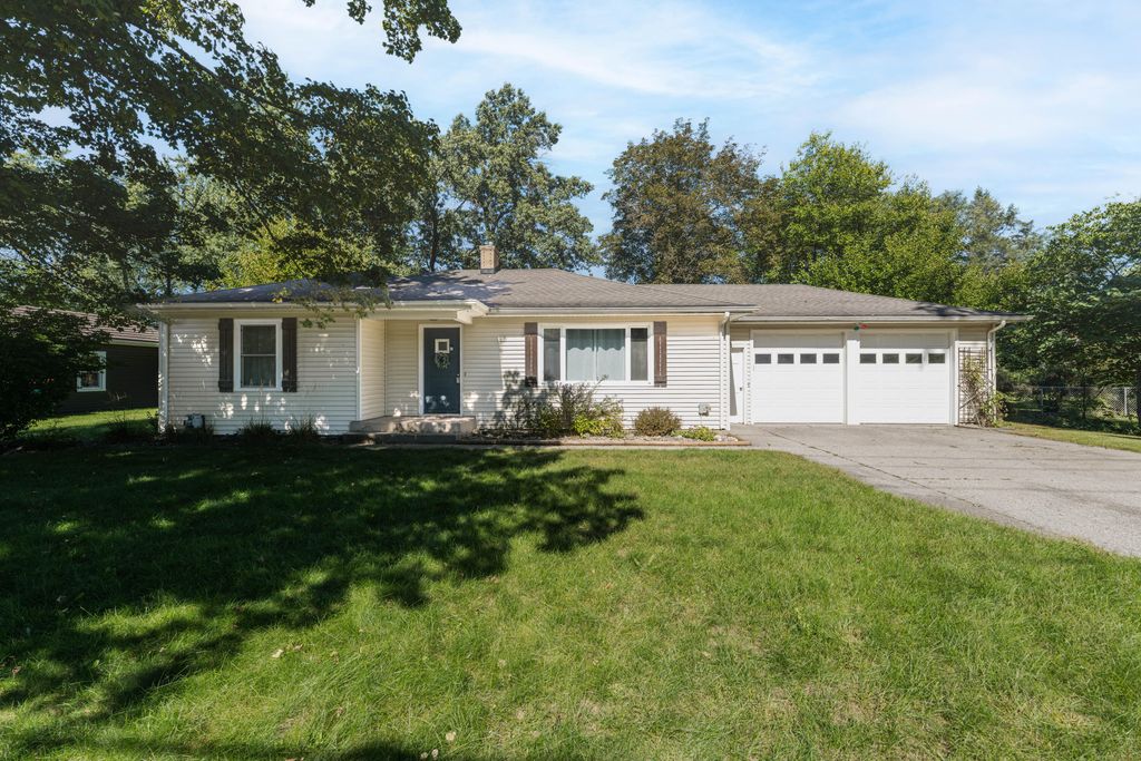 202 W Melody Avenue, Portage