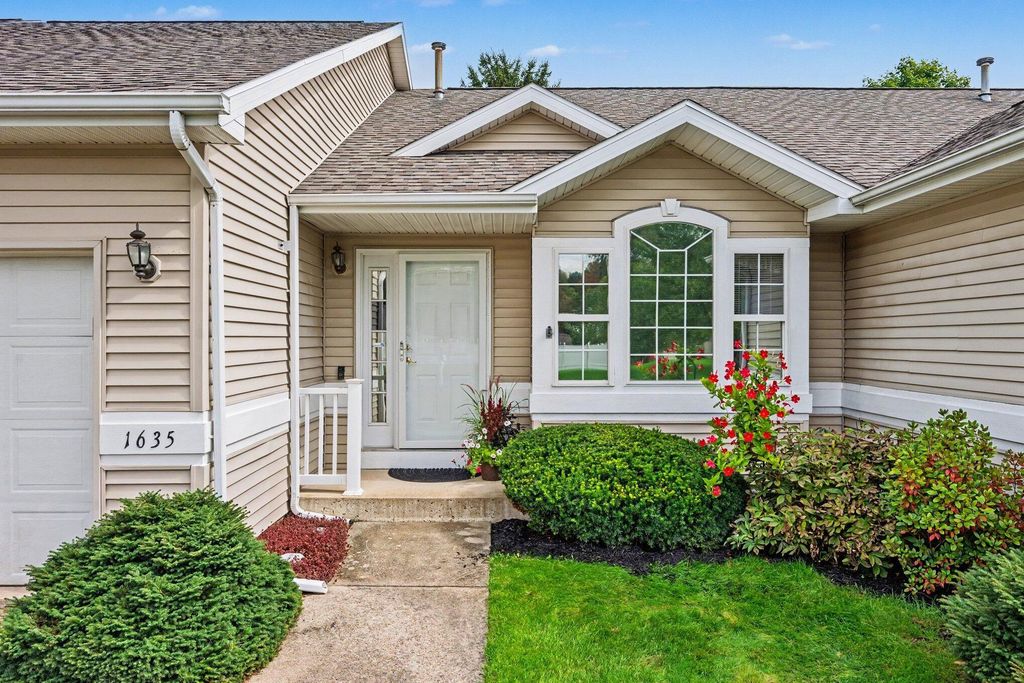 1635 Quail Run Drive Unit: 77, Kalamazoo