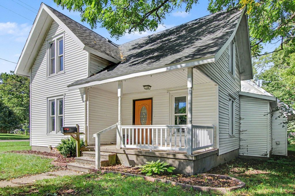 324 S Fair Street, Otsego