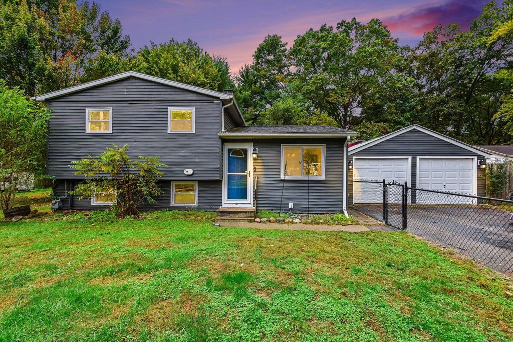 293 Oak Street, Battle Creek