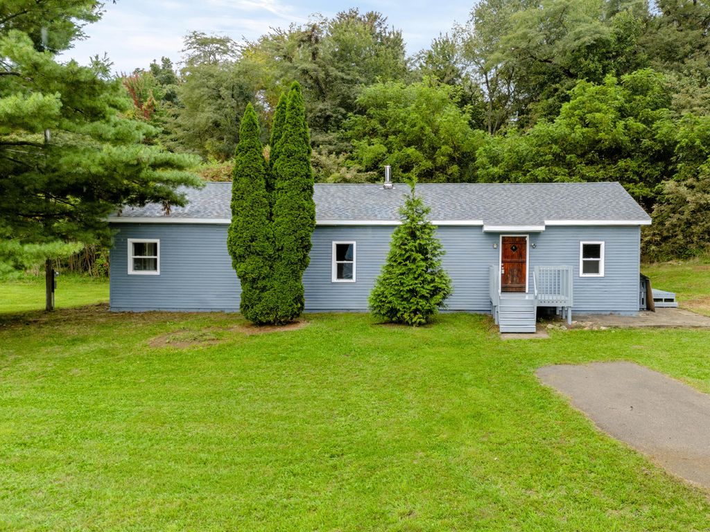 55470 Flatbush Road, Three Rivers