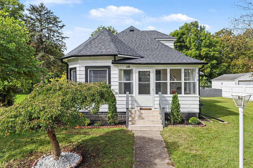 110 Vine Street, Gobles