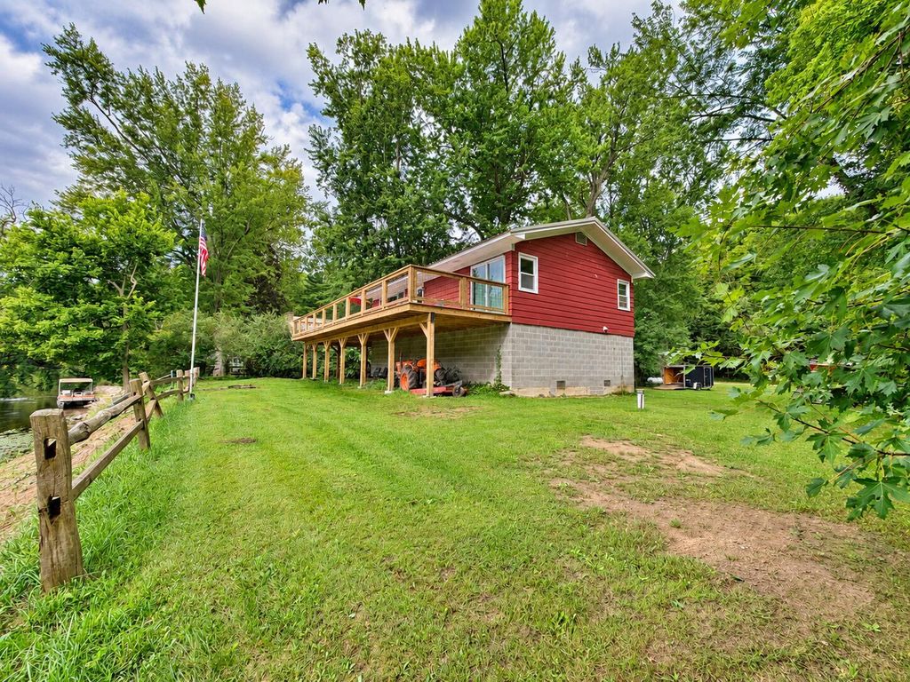 4136 W Sycamore Drive, Newaygo