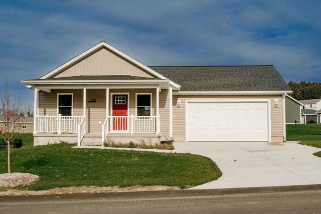 257 Aspen Hill Drive, Shelby village
