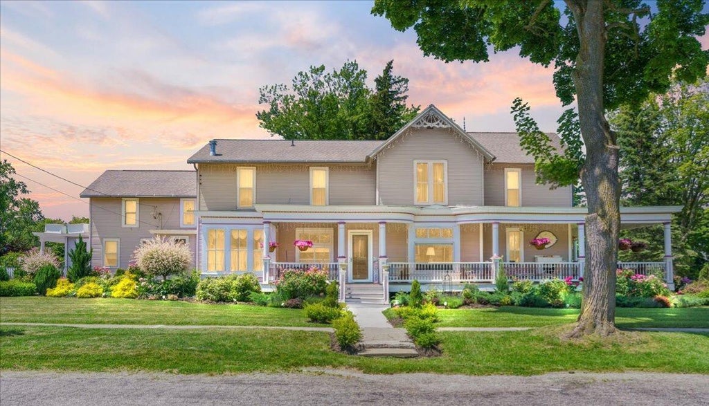 461 Fifth Street, Manistee city