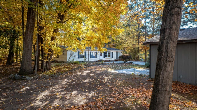 2215 N Holiday Drive, Golden township