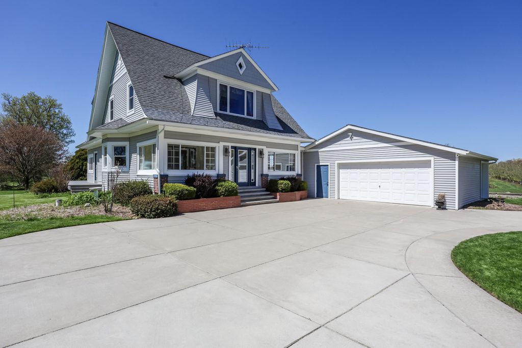 3338 W Abbey Road, Hart township