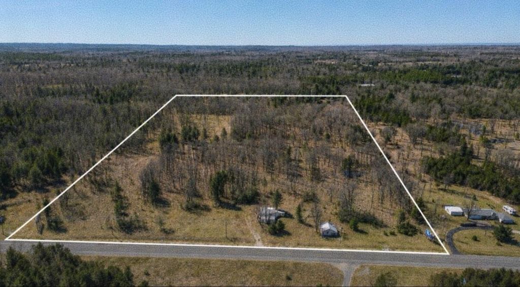 10553 Us-31, Grant township