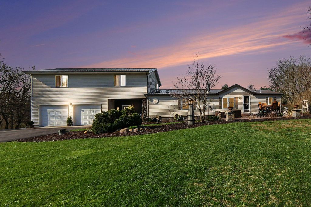 1799 E U.s. 10, Custer township