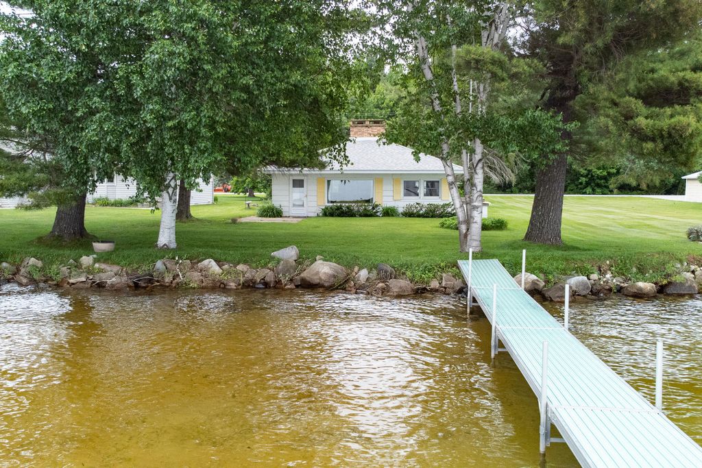 7423 Bair Avenue, Pleasanton township