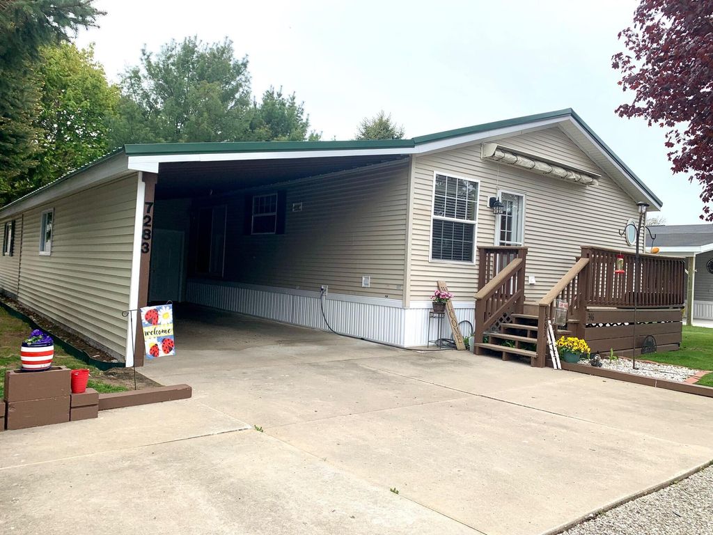 7283 White Swan Lane, Hamlin township