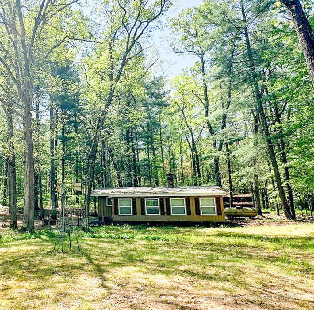 8923 W Toma Trail, Elk township