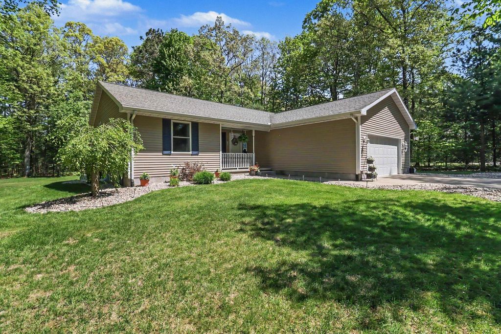 6544 W Forest Edge Drive, Ludington