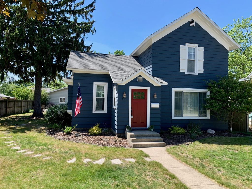 413 N Rath Avenue, Ludington city