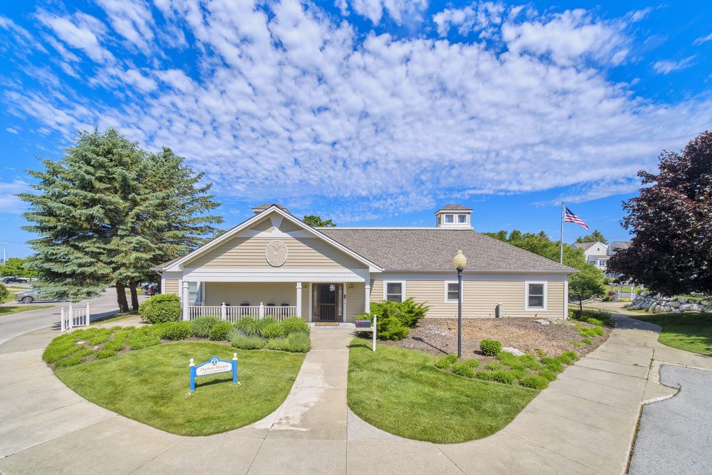 100 Marina Drive, Manistee