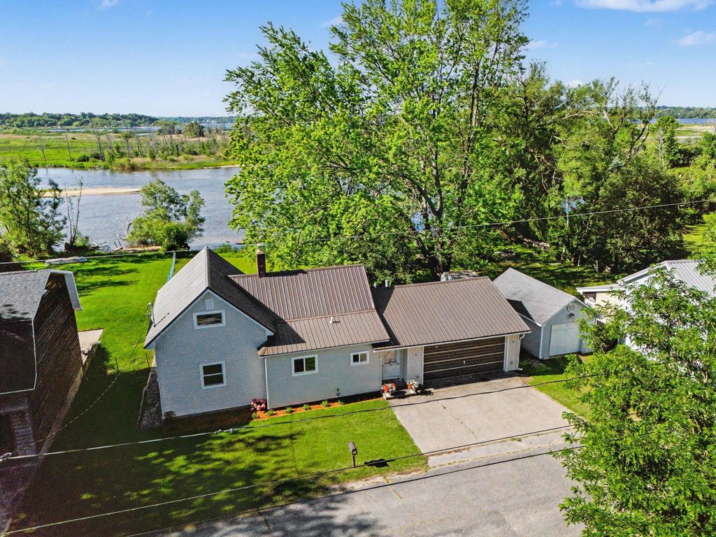 409 Jerumbo Street, Manistee township