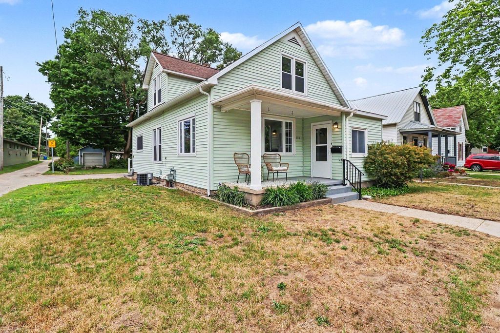 109 N Franklin Street, Ludington city