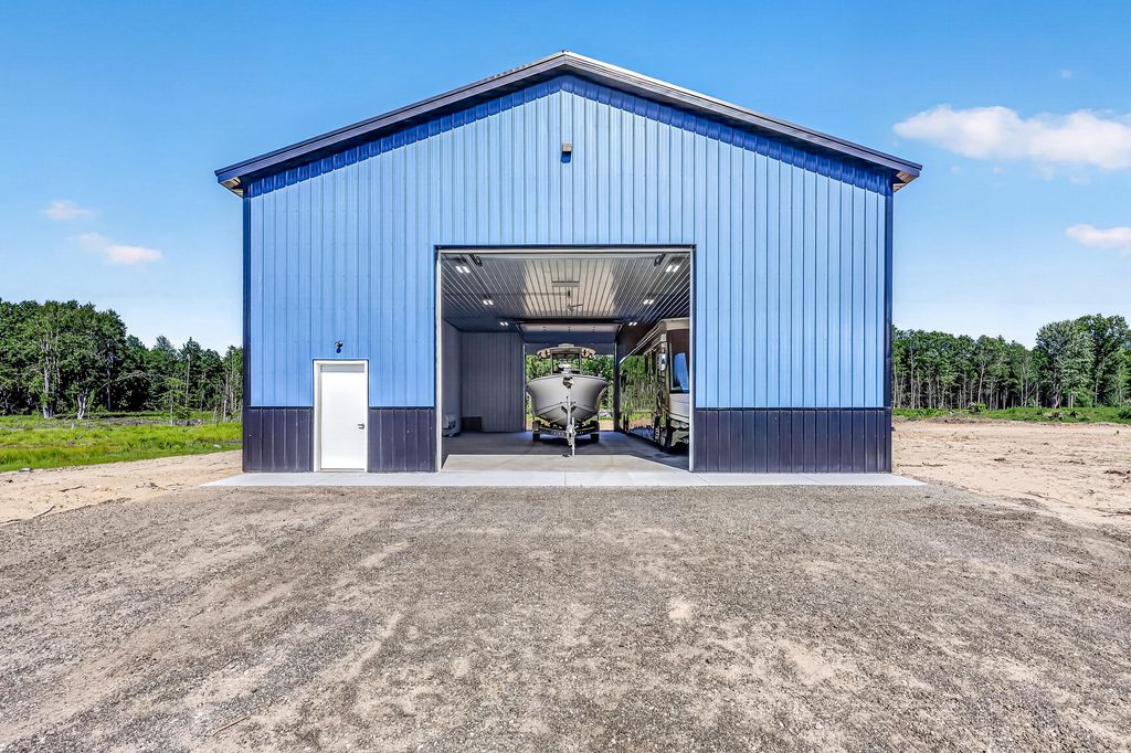 Type 3 - W Dune Locker Place, Golden township