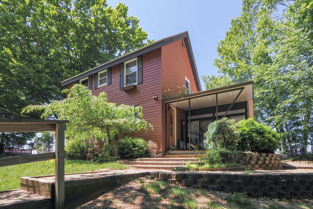 4616 W Fox Farm Road, Filer charter township
