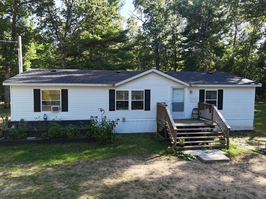 18233 Old House Road, Norman township