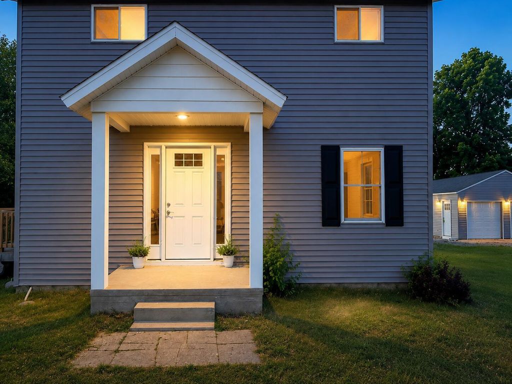 910 W Bradshaw Road, Riverton township