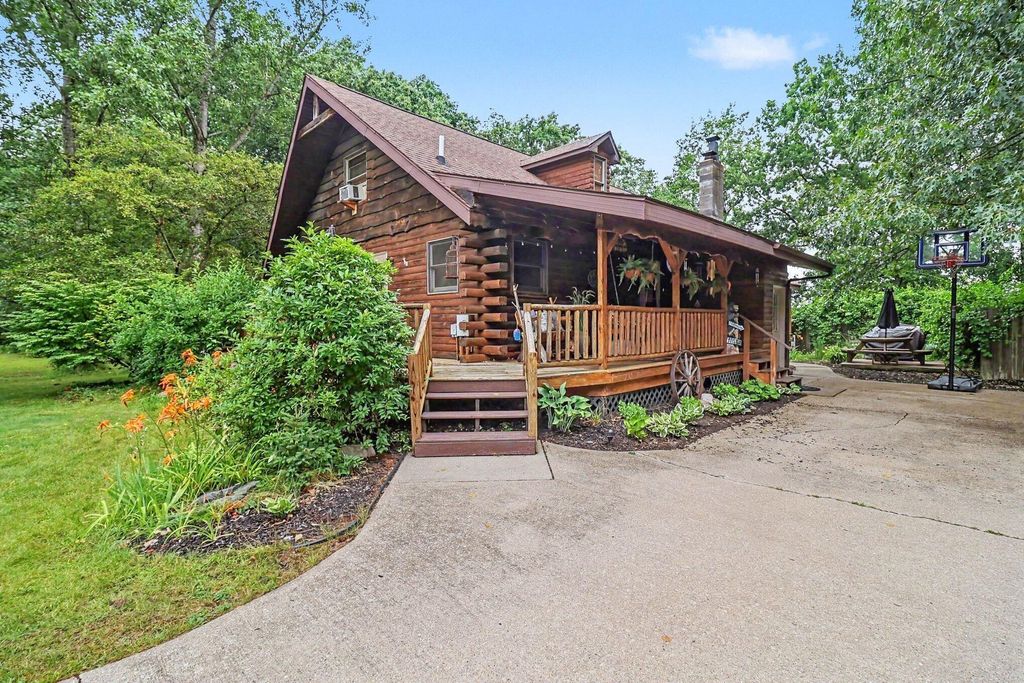 1384 Olson Road, Manistee township