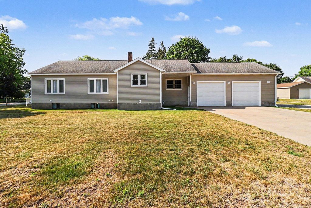 509 N Delia Street, Ludington city